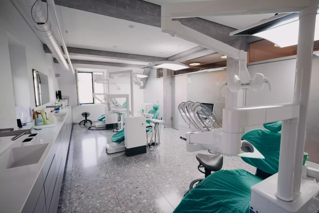 dentist oradea preturi